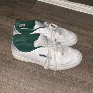 Reebok shoe club C